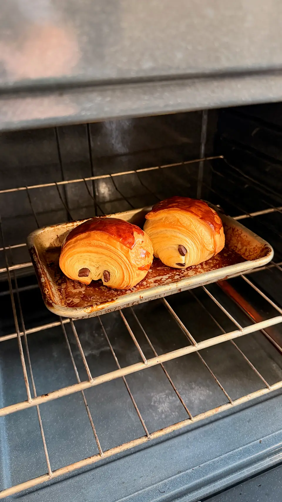 Croissants and laminated pastries, image 1